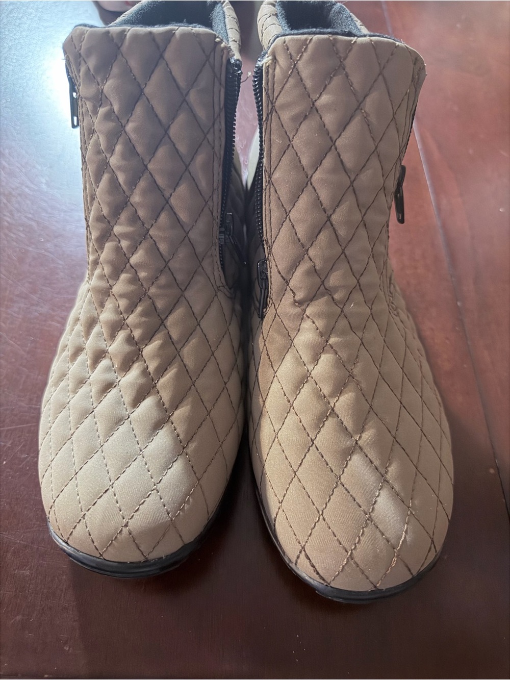 NEW Comfortview Quilted Ankle Boots – Size 8½W